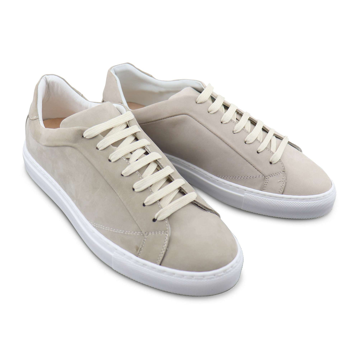 Sneakers in nabuk ghiaccio