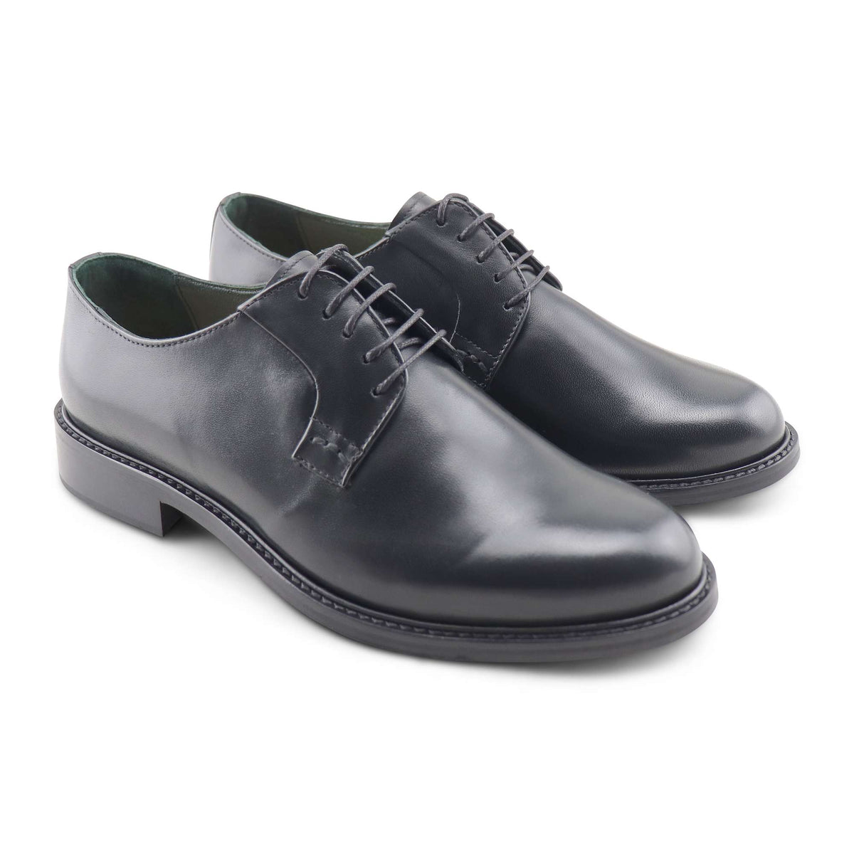 Derby in pelle nera