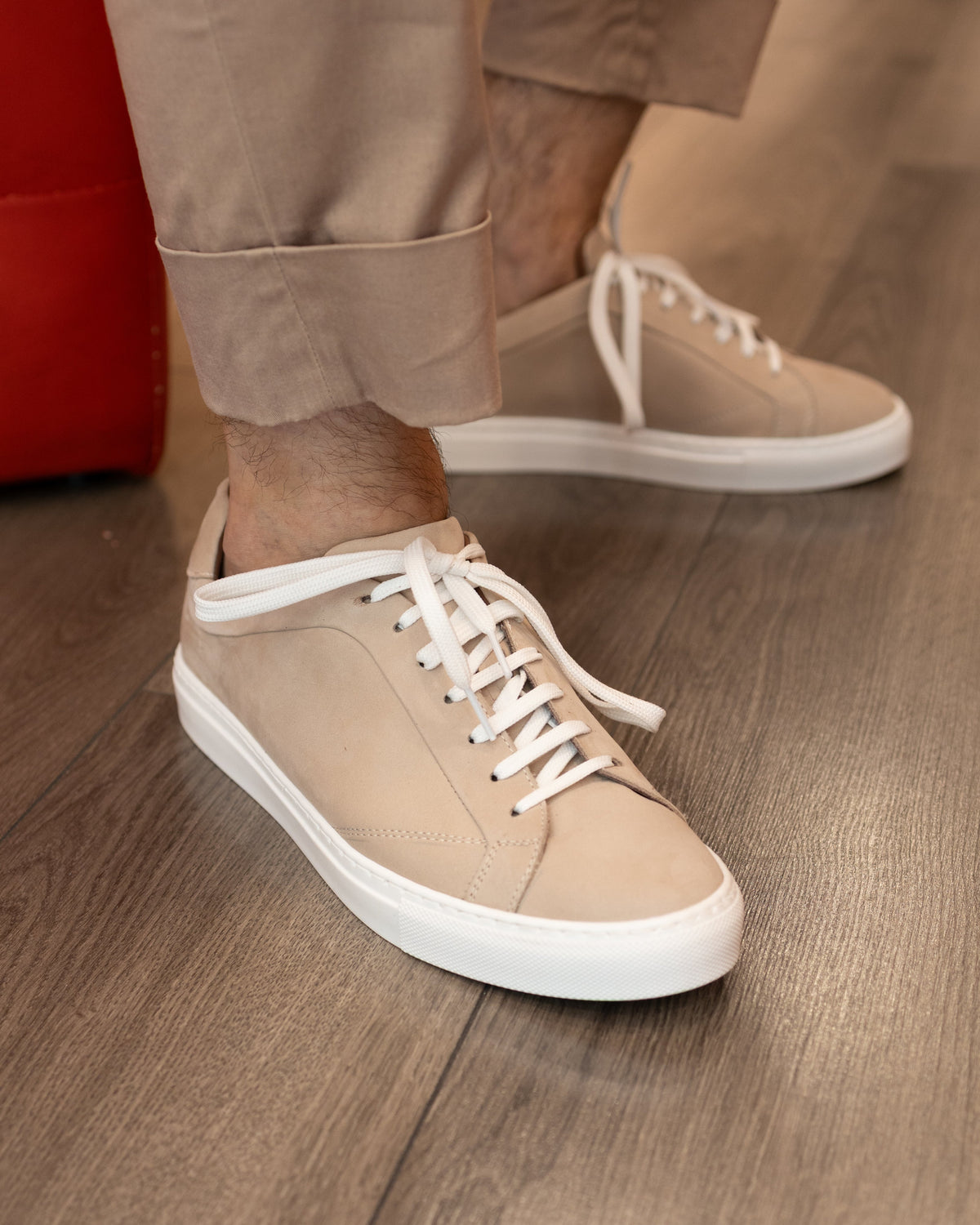 Sneakers in nabuk ghiaccio