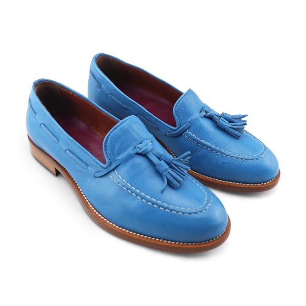 Light blue crinkled leather tassel