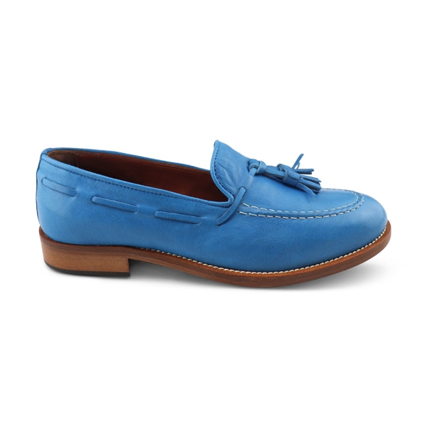 Light blue crinkled leather tassel