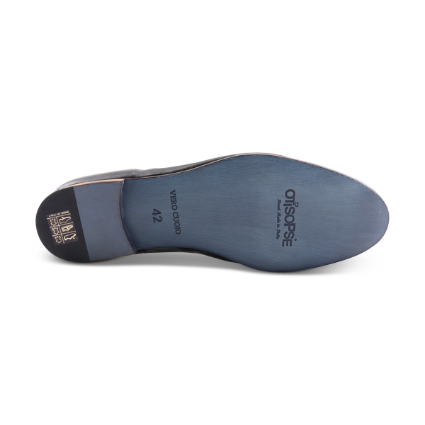 Slippers in pelle stropicciata nera