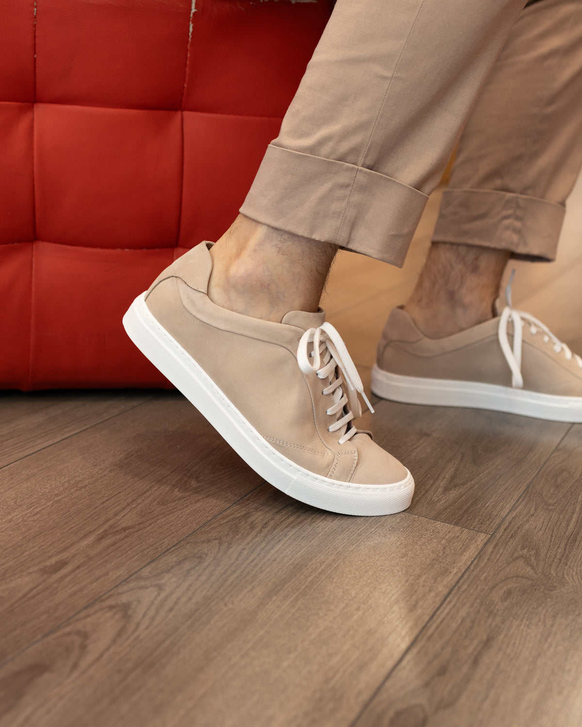 Sneakers in nabuk ghiaccio