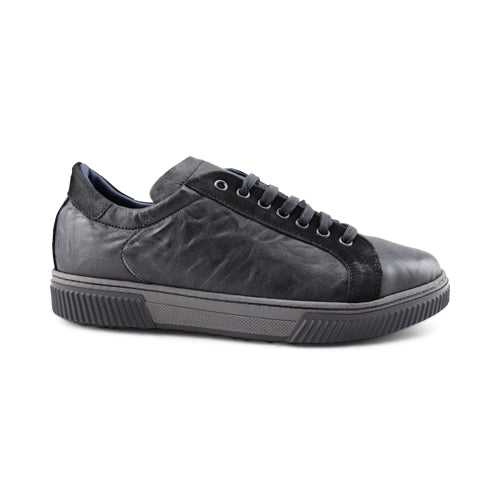 Sneakers nere