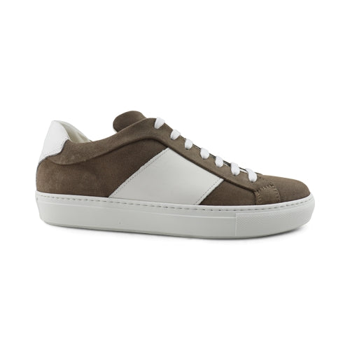 Sneakers color tortora e nappa bianco