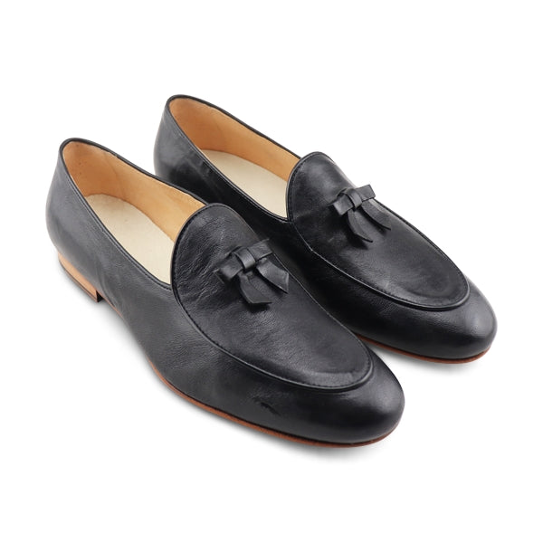 Slippers in pelle stropicciata nera